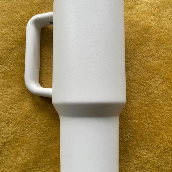 Stanley Tumbler White - Picture 7 of 12